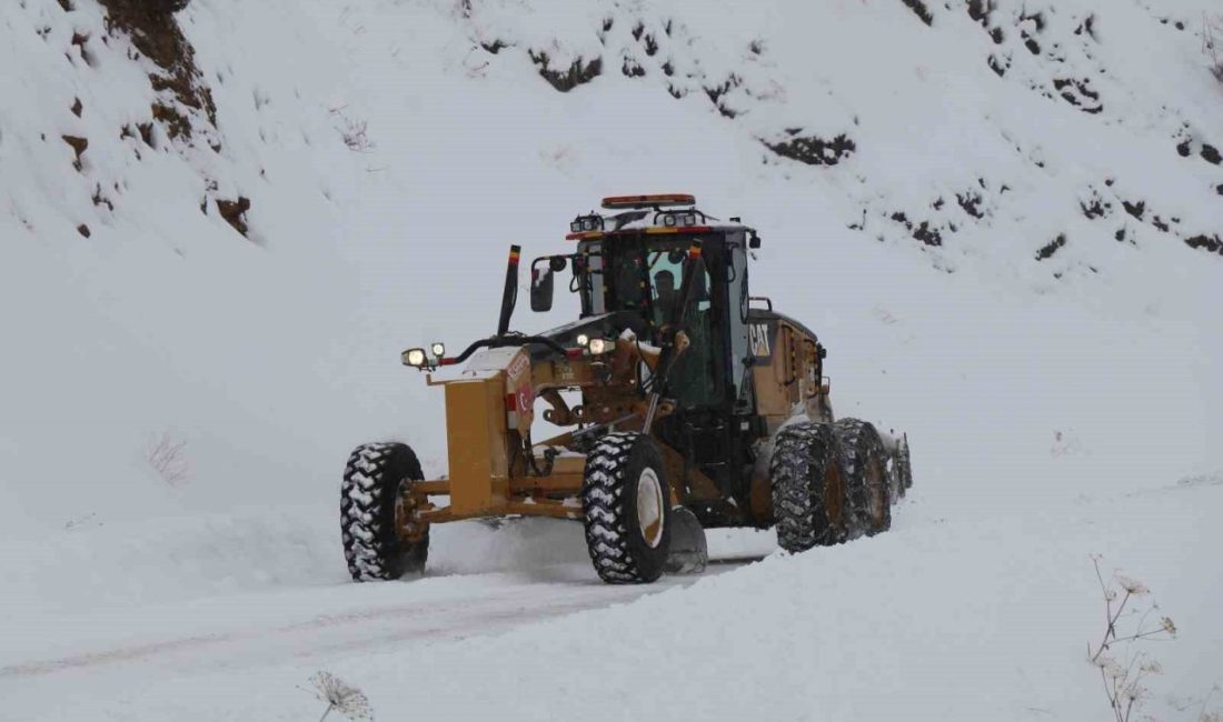 Erzurum’un Oltu ilçesinde etkili olan kar yağışı nedeniyle 65 mahalle