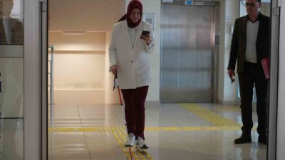 Ondokuz Mayıs Üniversitesi (OMÜ), görme engelli bireylerin kampüs binalarında kimseye