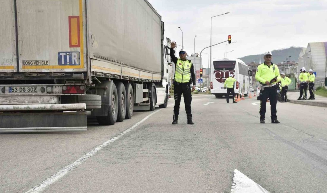 Ordu’da polis ekipleri tarafından trafik kazalarını azaltmaya yönelik yapılan denetimlerde,