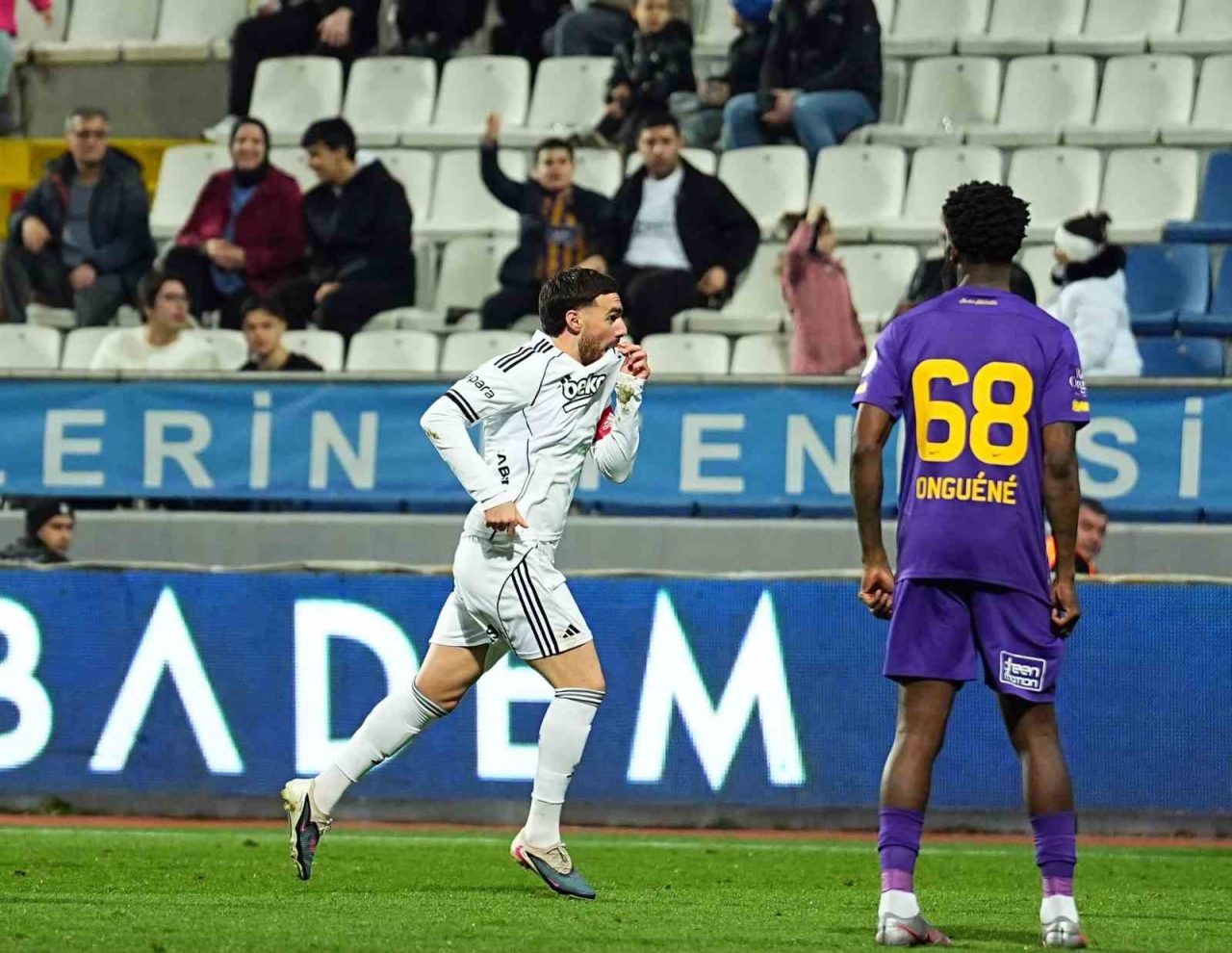 Beşiktaş’ın sezon başında kadrosuna kattığı Orkun Kökçü, siyah-beyazlı formayla ilk