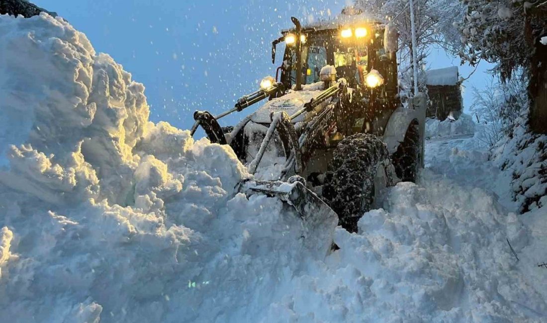 Rize’de kar yağışı nedeniyle 63 köy yolu ulaşıma kapanırken, Rize