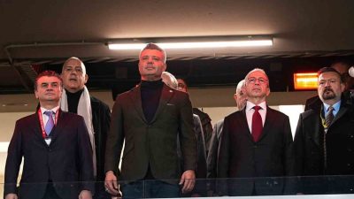 Fenerbahçe Başkanı Sadettin Saran, görevde bulunduğu sürede ilk kupasını kazandı.