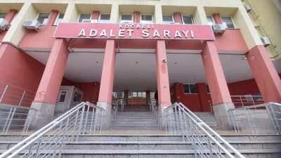 Kocaeli’de eşinin rahatsızlığı için yardım arayan yaşlı adamın, “Cinler kan