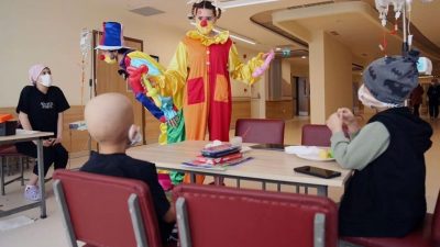 Erzurum Şehir Hastanesi’nde tedavi gören çocuklar sanatla buluştu, ’Hayallerimi Boyuyorum’