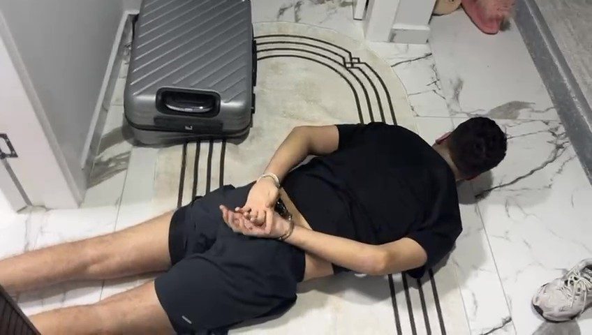 Sahte ev ve otomobil ilanı ile tuzağa düşürdükleri vatandaştan kapora