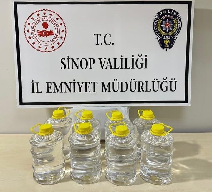 Sinop’un Gerze ilçesinde polis ekipleri tarafından düzenlenen operasyonda 20 litre