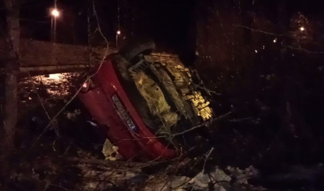 Sinop’un Erfelek ilçesinde otomobilin takla atarak yuvarlanması sonucu meydana gelen