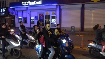 Fenerbahçe’nin Turkcell Süper Kupa finalinde Galatasaray’ı 2-0 mağlup ederek kupayı