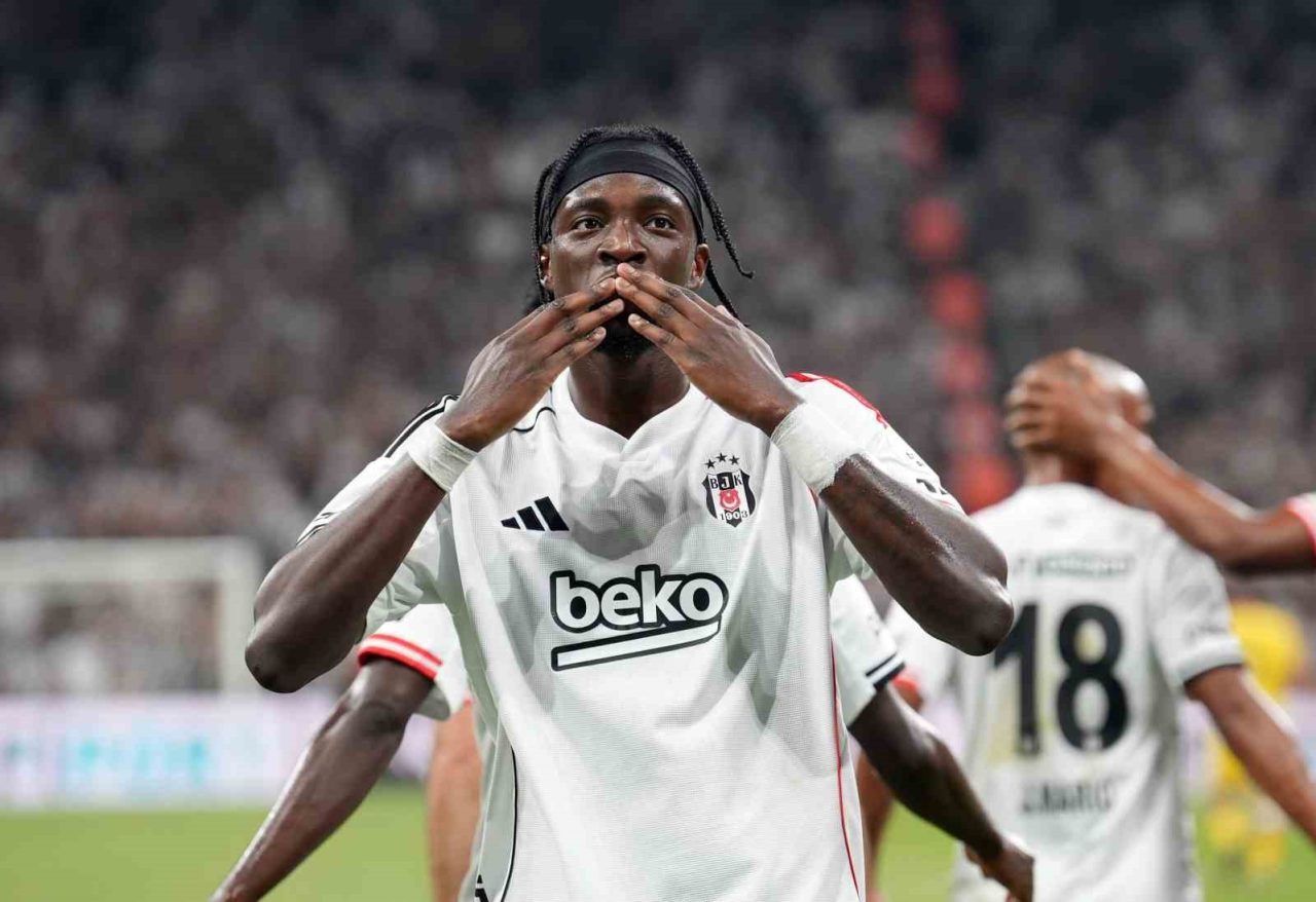 Beşiktaş’ta forvet oyuncusu Tammy Abraham, 21 milyon Euro bedelle İngiiz
