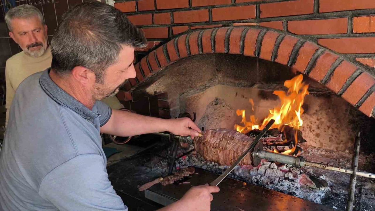 Gastronomi dünyasının en saygın kaynaklarından biri olarak kabul edilen Taste