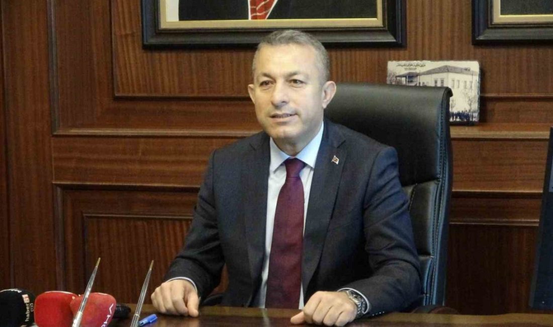 Kilis Valiliği görevinden Trabzon Valiliği görevine atanan Tahir Şahin, düzenlenen