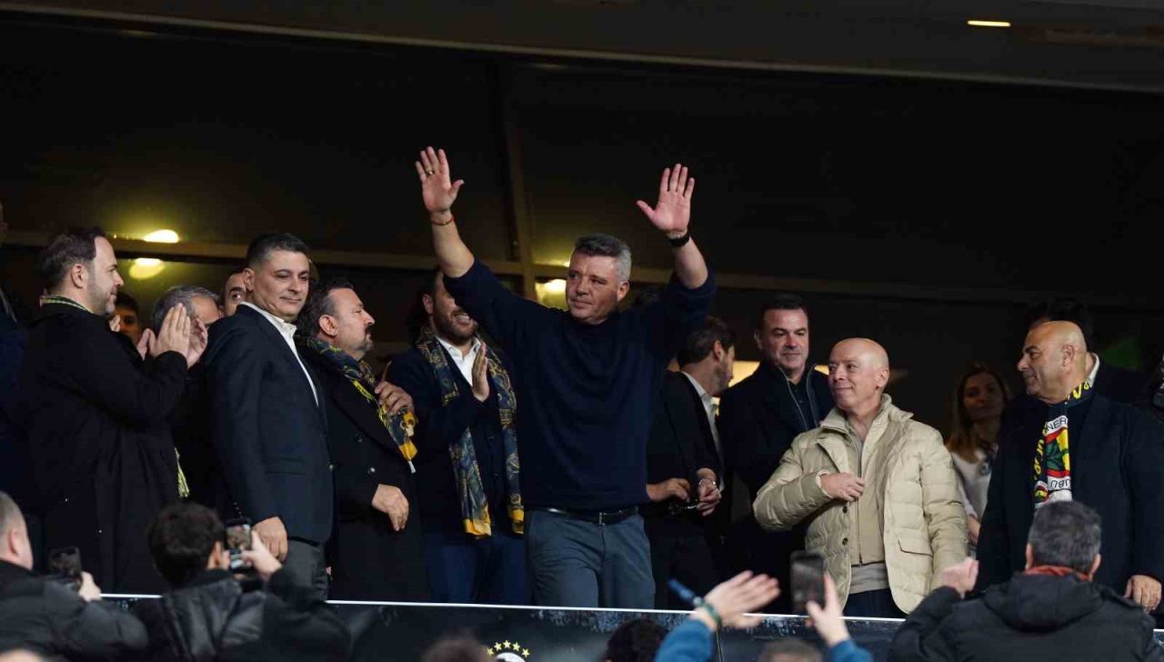 Trendyol Süper Lig’in 19. haftasında Fenerbahçe evinde Göztepe ile karşılaşıyor.