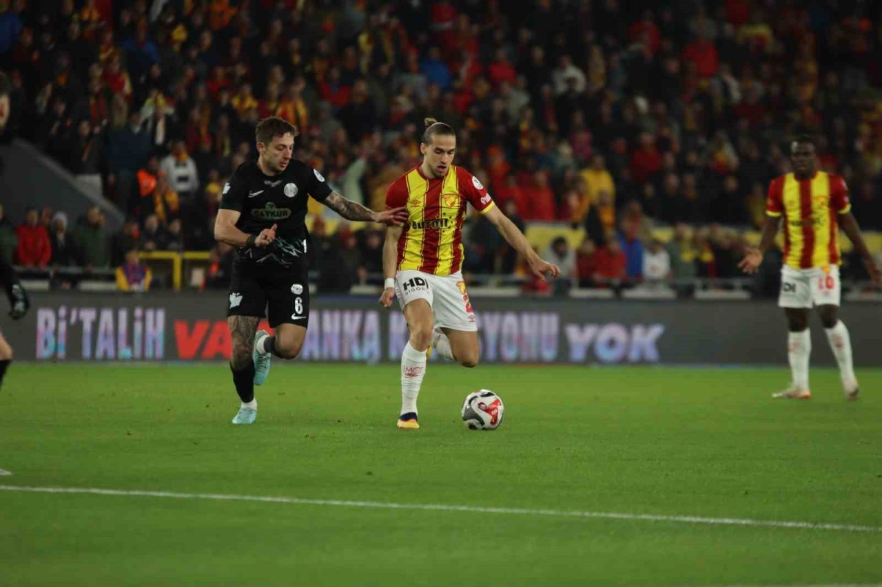 Trendyol Süper Lig’in 18. haftasında Göztepe, sahasında Çaykur Rizespor ile