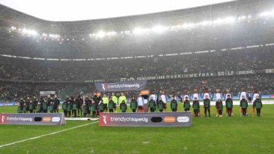 Trendyol Süper Lig’in 18. haftasında Kocaelispor evinde Trabzonspor ile mücadele