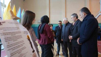 Bayburt Rekabet Kurumu Kız Anadolu Lisesi tarafından ’Türk Destanlarında Felsefi