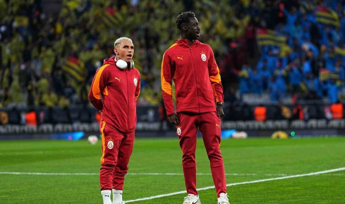 Turkcell Süper Kupa finalinde Galatasaray ile Fenerbahçe, Atatürk Olimpiyat Stadyumu’nda