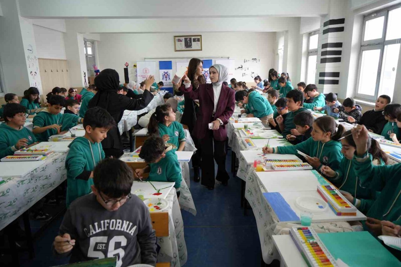 Kültür ve Turizm Bakanlığı destekli proje kapsamında Erzincan’da çocuklar sanatla