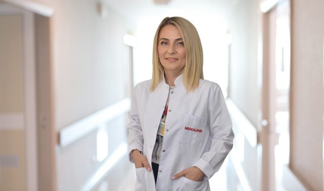 Ekran kullanımının artmasıyla göz kuruluğu, bulanık görme ve glokom riskinin