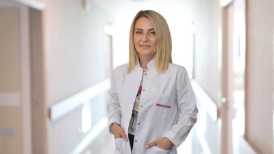 Ekran kullanımının artmasıyla göz kuruluğu, bulanık görme ve glokom riskinin