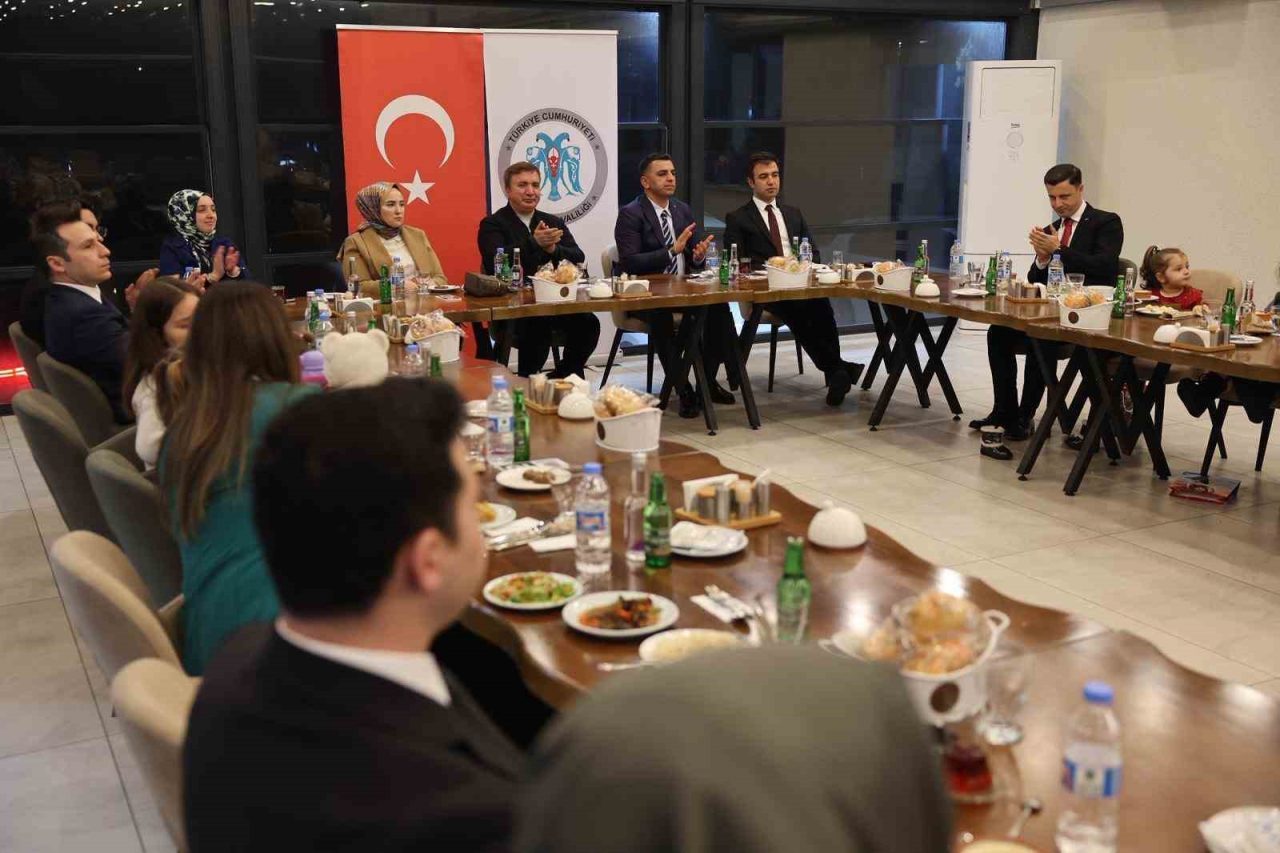 Erzincan Valisi Hamza Aydoğdu, 10 Ocak İdareciler Günü dolayısıyla vali