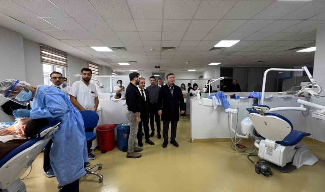 Erzincan Valisi Hamza Aydoğdu, İl Sağlık Müdürü Dr. Cihan Tekin