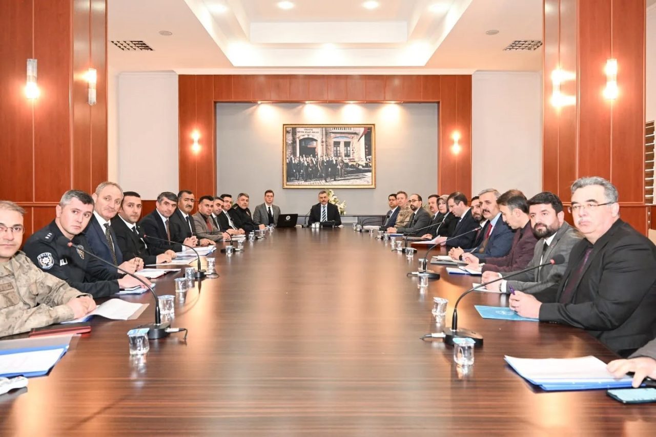 Erzurum Valisi Mustafa Çiftçi, Palandöken Kaymakamlığını ziyaret ederek Kaymakam Yunus