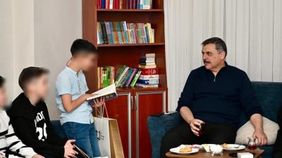 Erzurum Valisi Mustafa Çiftçi, eşi Azime Çiftçi ile birlikte Hamidiye