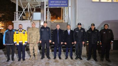 Bayburt Valisi Mustafa Eldivan, yeni yıla İl Emniyet Müdürlüğünde ve