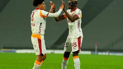 Galatasaray’ın Nijeryalı futbolcusu Victor Osimhen, Fatih Karagümrük maçıyla bu sezon