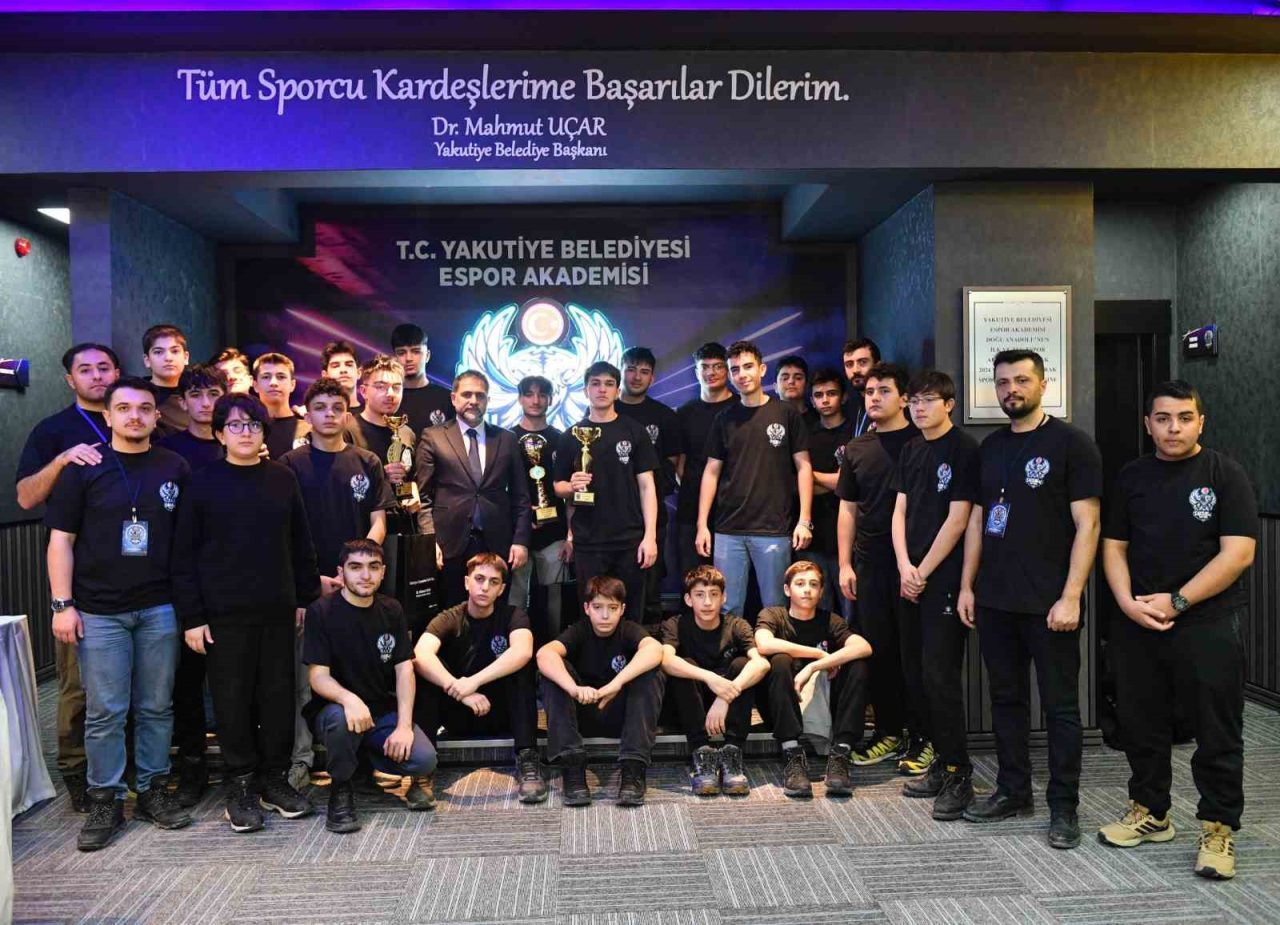 Yakutiye Belediyesi Espor Akademisi tarafından, okulların yarıyıl tatiline girmesiyle birlikte