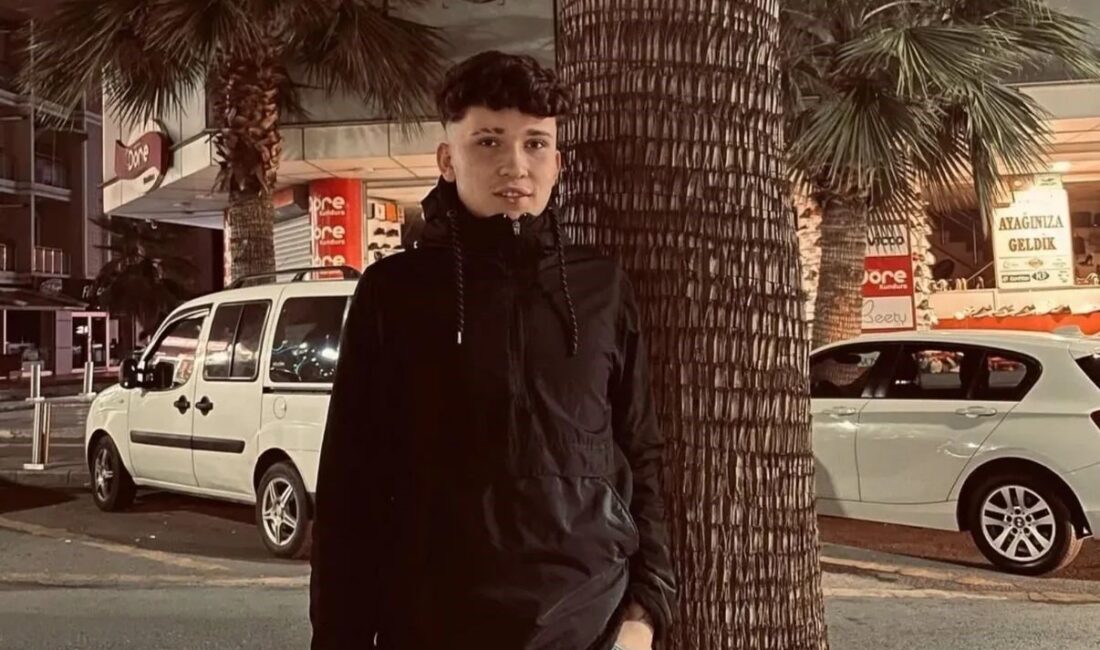 Kocaeli’nin Çayırova ilçesinde 16 yaşındaki Rıdvan Saygın’ın hayatını kaybettiği bıçaklı