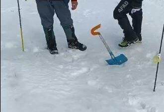 Artvin’de 53 gündür çığ altında olan çoban Bülent Gezer için