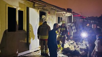 Hatay’da depremzede ailenin yaşadığı konteyner alevlere teslim olarak yandı. Yangın;