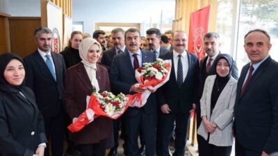 Atatürk Üniversitesinde bakanların katılımıyla sanat ve sosyal dayanışma odaklı programlar