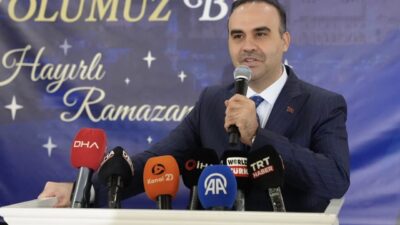 Sanayi ve Teknoloji Bakanı Mehmet Fatih Kacır, Denizli’de katıldığı iftar