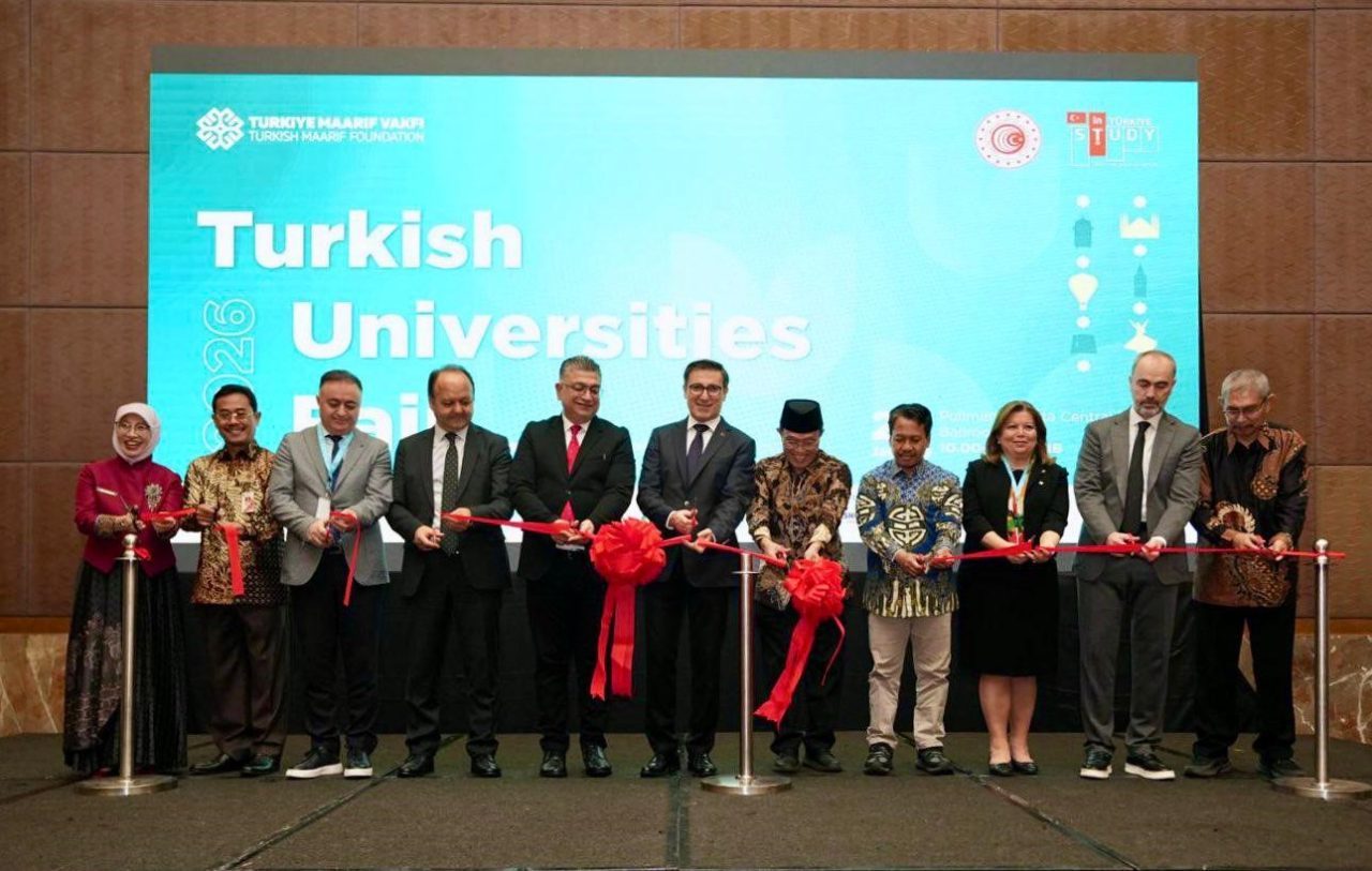Bayburt Üniversitesi, Endonezya’nın Jakarta ve Bandung şehirlerinde düzenlenen Türkiye Üniversiteleri