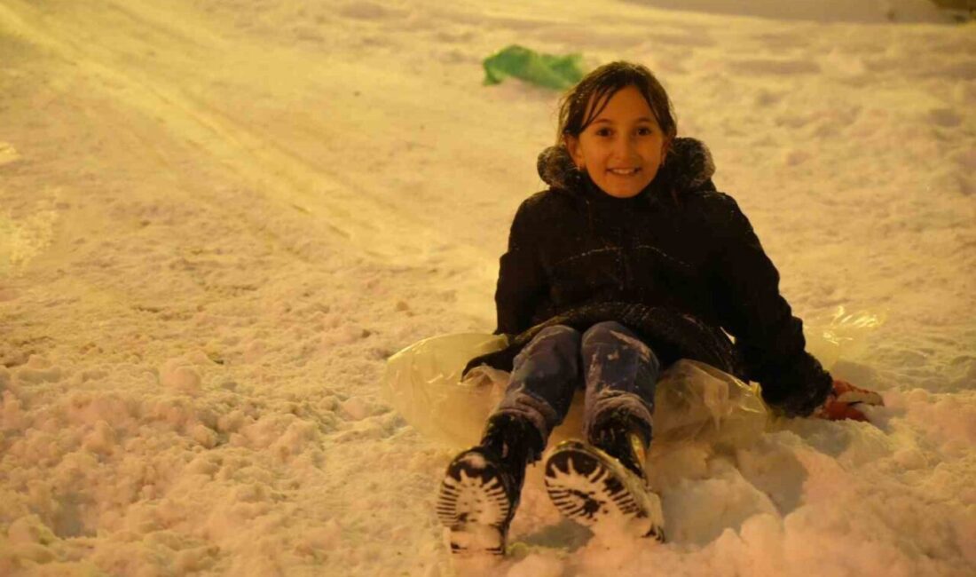 Bayburt genelinde etkili olan yoğun kar yağışı ve olumsuz hava