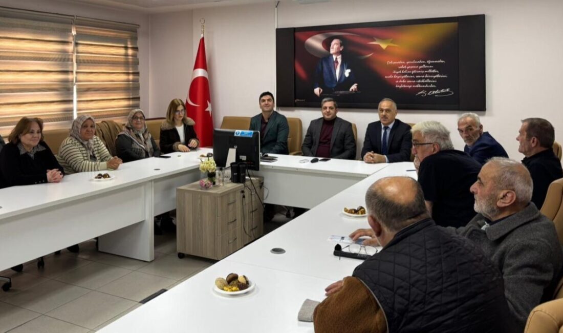 Bayburt’ta yaşlı bireylere yönelik ’Dijital Okuryazarlık ve Teknoloji’ konulu eğitim