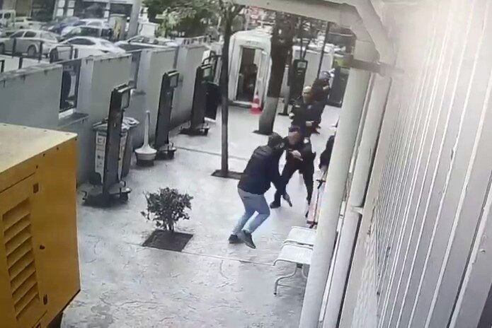 Ordu’da bir şahıs, ifade vermek için gittiği karakolda polis memurunun