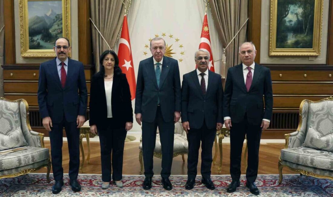 Cumhurbaşkanı Recep Tayyip Erdoğan, DEM Parti heyetini kabul etti. Cumhurbaşkanı