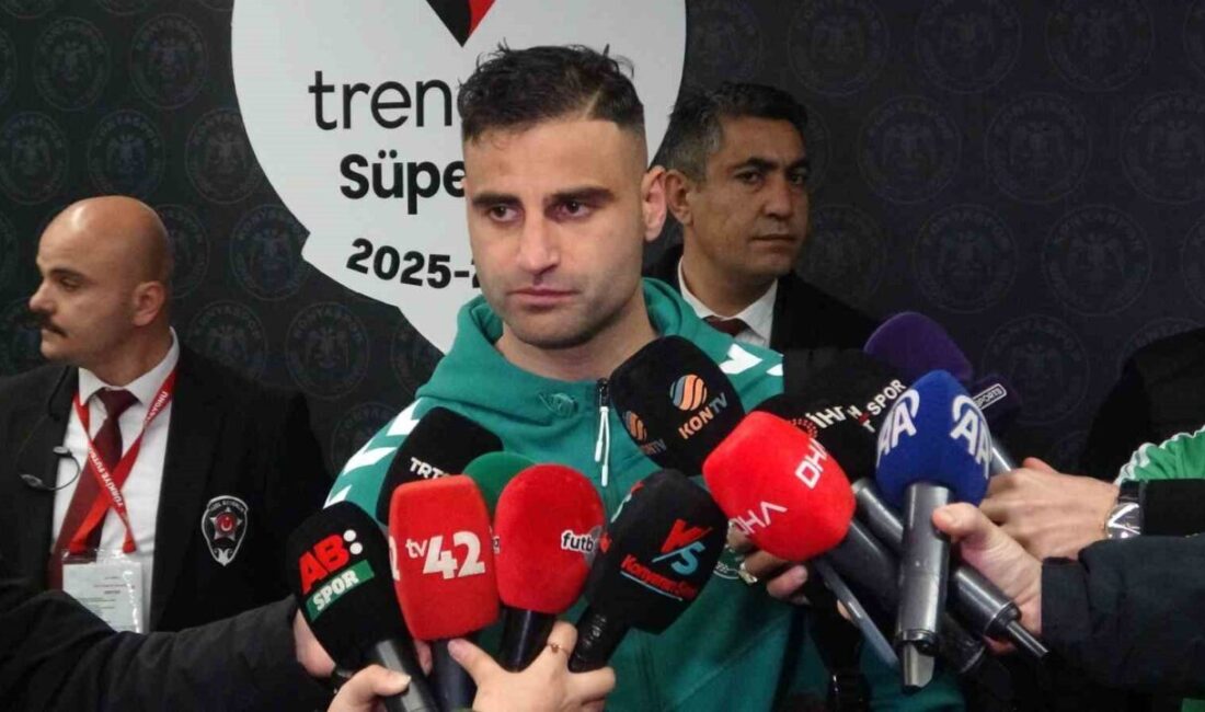 Konyasporlu futbolcu Deniz Türüç, Galatasaray’a karşı aldıkları galibiyetin ardından, “Bundan