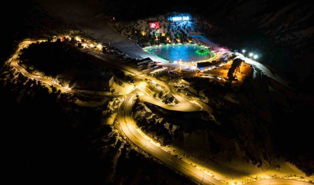 Erzincan’da bulunan Ergan Dağı Kayak Merkezi, ramazan ayı dolayısıyla özel