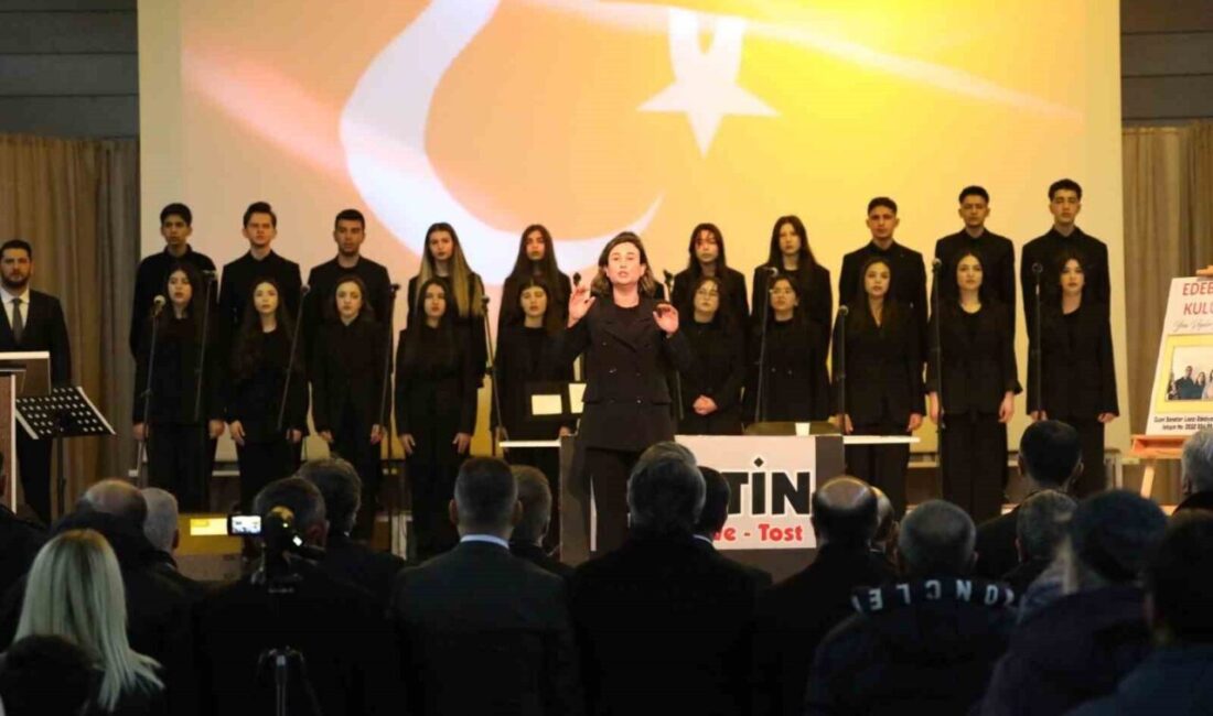 Erzincan Güzel Sanatlar Lisesi öğrencileri tarafından düzenlenen ‘Kim Var?’ sanat
