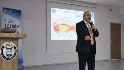 Erzincan’da deprem bilincini artırmak amacıyla gerçekleştirilen konferansta, depremlerin felakete dönüşmesinde