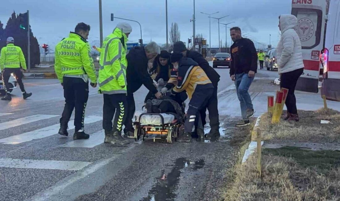 Erzincan’da iki aracın çarpıştığı kazada, 2 kişi yaralandı. Yaralılar, hastaneye