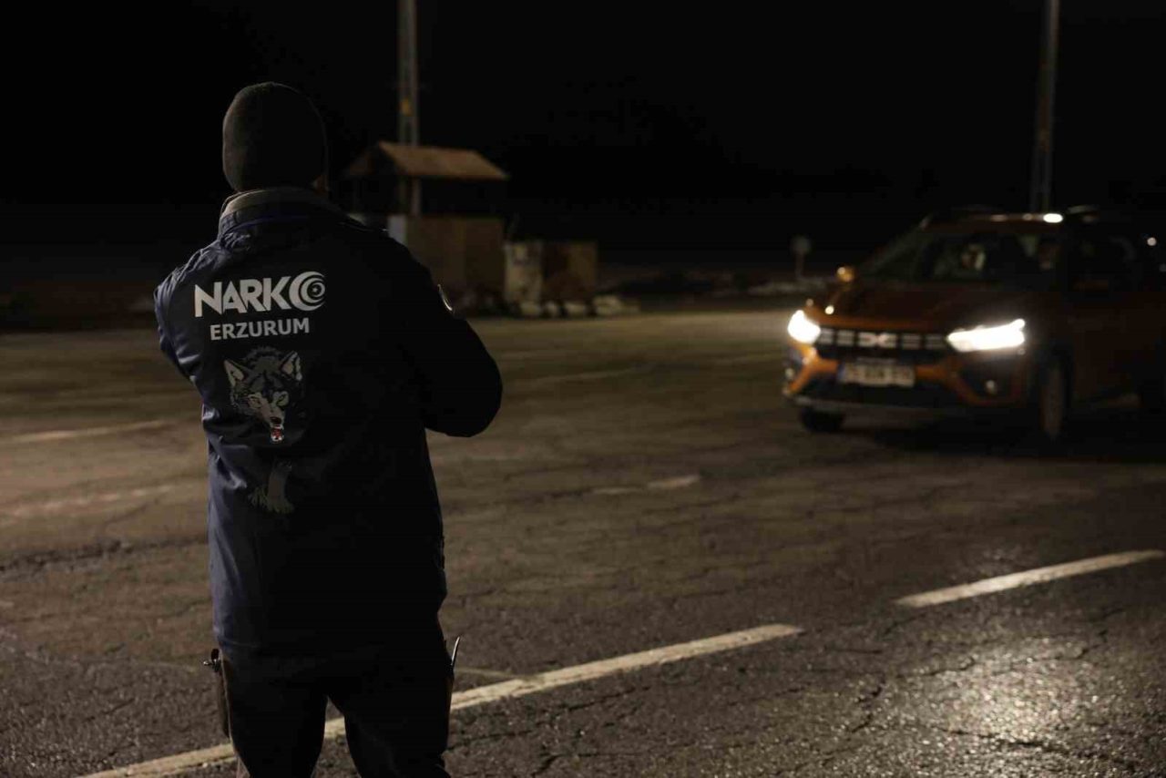 Erzurum Emniyet Müdürlüğü Narkotik Suçlarla Mücadele Şube Müdürlüğü, bir ay