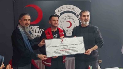 Erzurum’da hanımlar, hayır çarşısından elde ettikleri geliri Gazze’ye ulaştırmak üzere