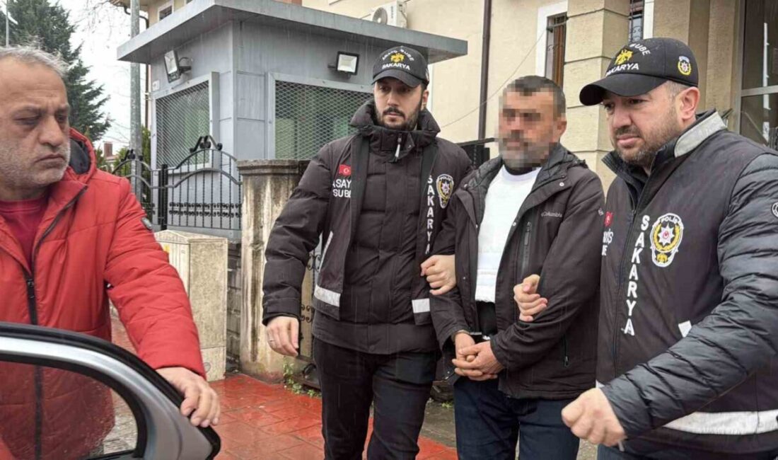 Sakarya’nın Karapürçek ilçesinde eşini ve MHP Karapürçek ilçe başkanını silahla