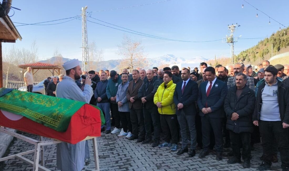 Artvin’de eski milli kaleci ve teknik direktör Nurcan Çelik, 46