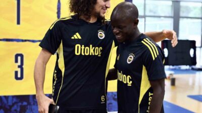 Fenerbahçe’nin yeni transferi N’Golo Kante, Can Bartu Tesisleri’ni gezdi ve